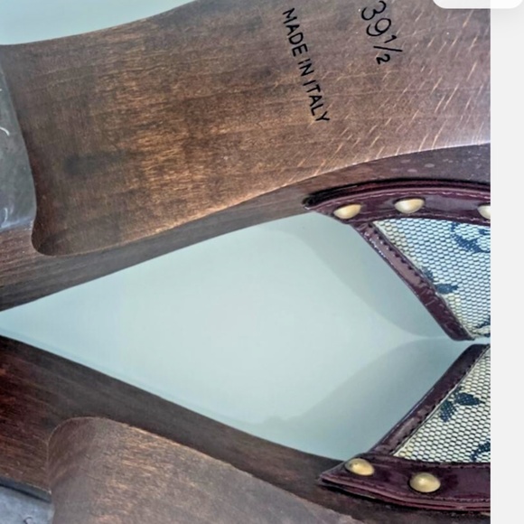 LOUIS VUITTON Gray Monogram Canvas w Rhinestone & Raffia Clog Mules, Size 39.5 - Picture 8 of 10